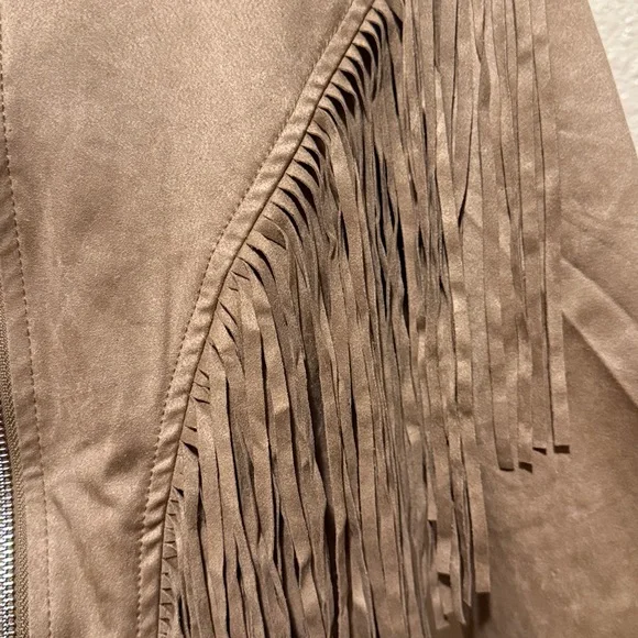 Western Tan fringe cropped moto zip jacket faux suede with belt women’s MEDIUM - Picture 8 of 15